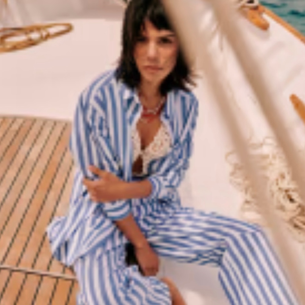 Like new- Sezane Max Shirt 100% Cotton Blue/Ecru Stripe - Size 36/ US 4